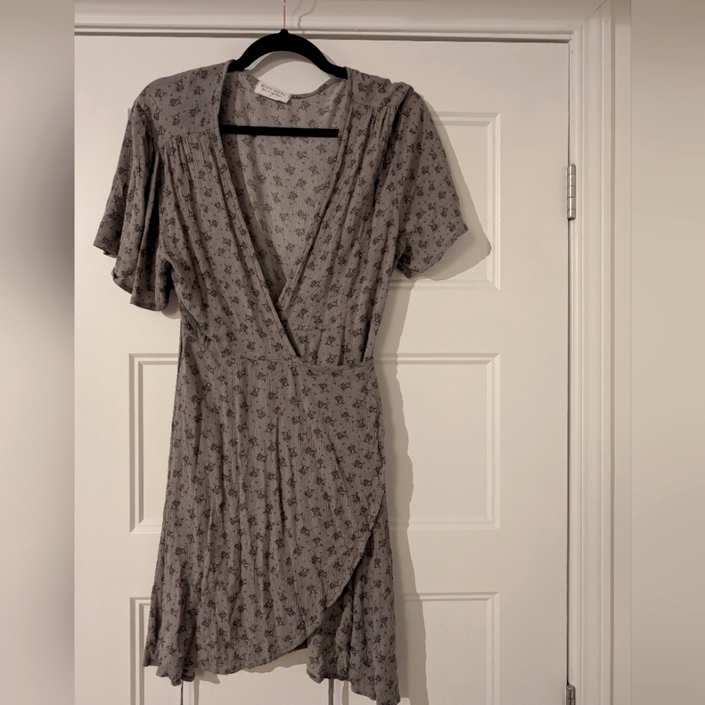 Short sundress wraparound